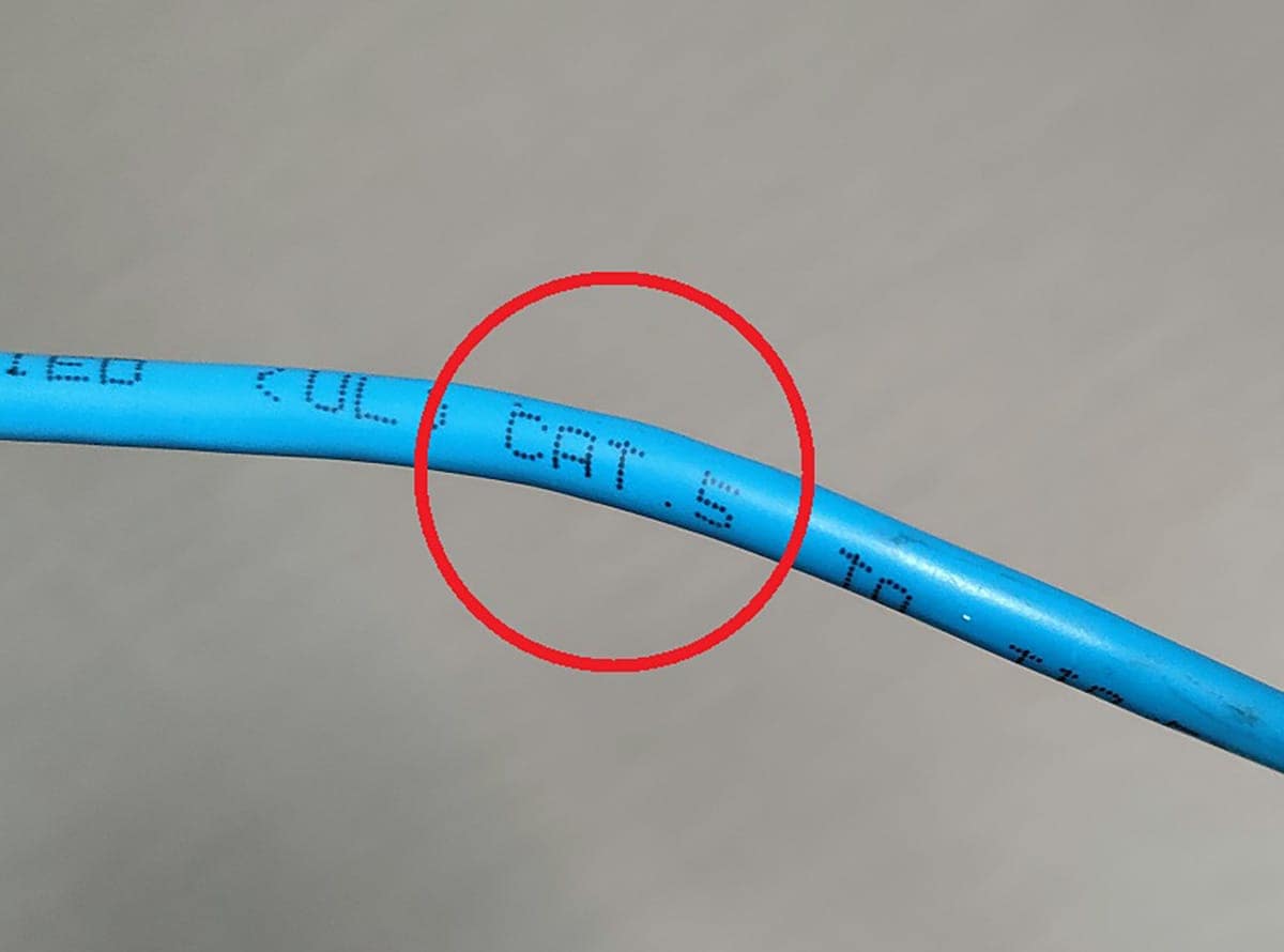 ダイソーで550円!超高速「CAT8 LANケーブル」は本当に意味あるのか検証してみた!の画像1