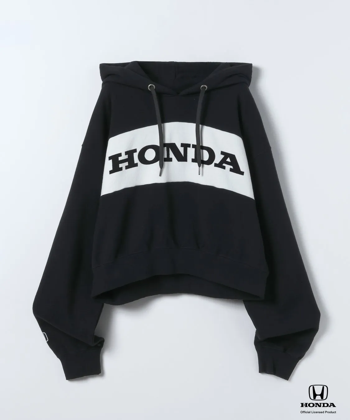 HONDAロゴが大きく入った黒色のフーディー