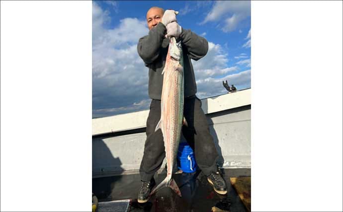 【沖のルアー釣果速報】玄界灘ジギングで11kgの特大ヒラマサ浮上！（福岡）