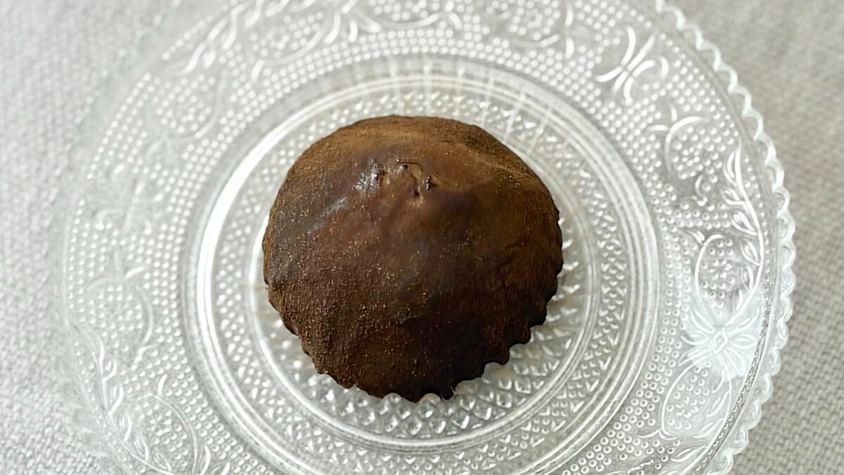 とろもち食感の中にほうじ茶の風味が広がる【セブン】の和菓子が美味です