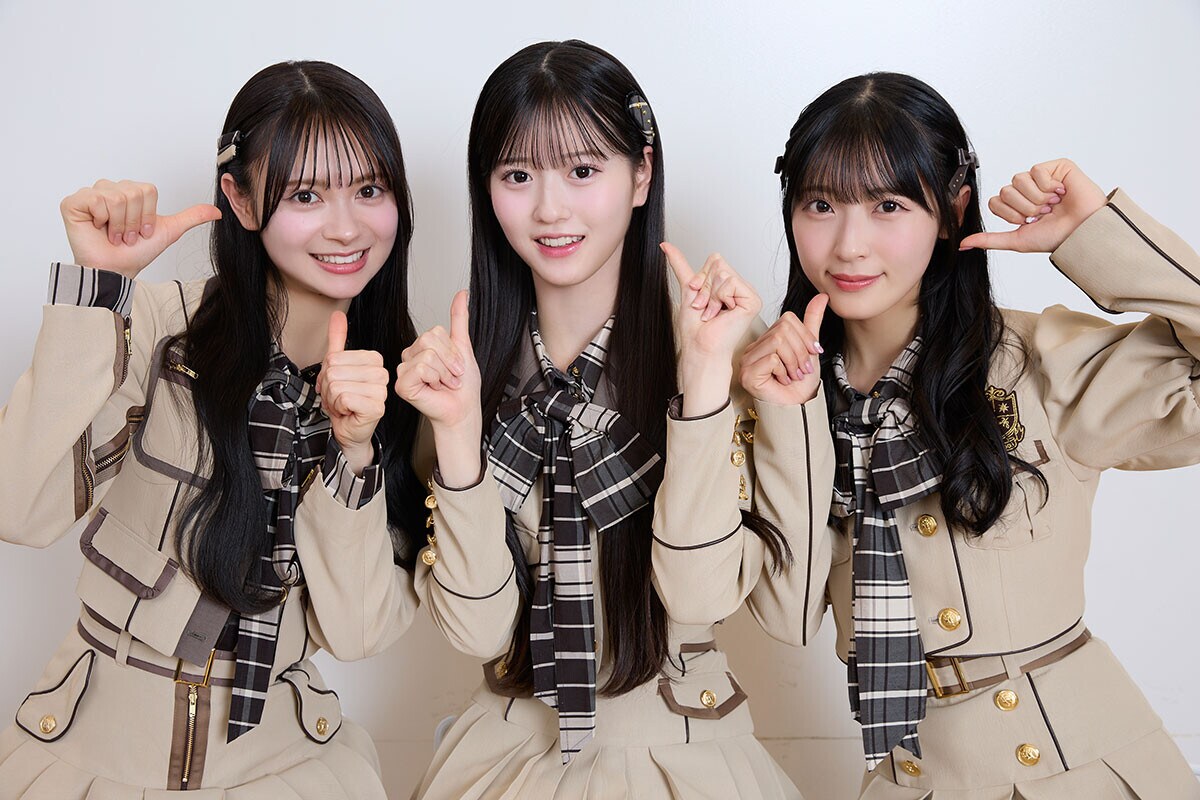 (左から)19期研究生・伊藤百花、18期生・八木愛月、17期生・佐藤綺星