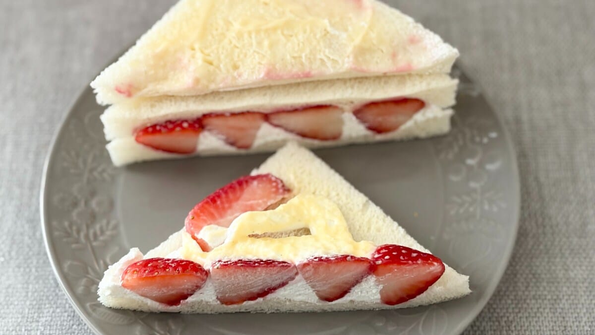 もはや「フルーツパーラー」の味?【セブン】期間限定サンドイッチが贅沢