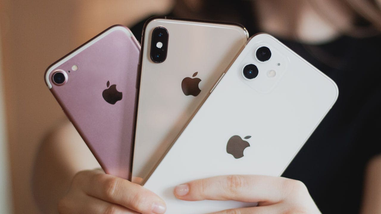 <上書き 済>スマホは何年使える? OSアップデート期間とバッテリー寿命で考えるの画像1