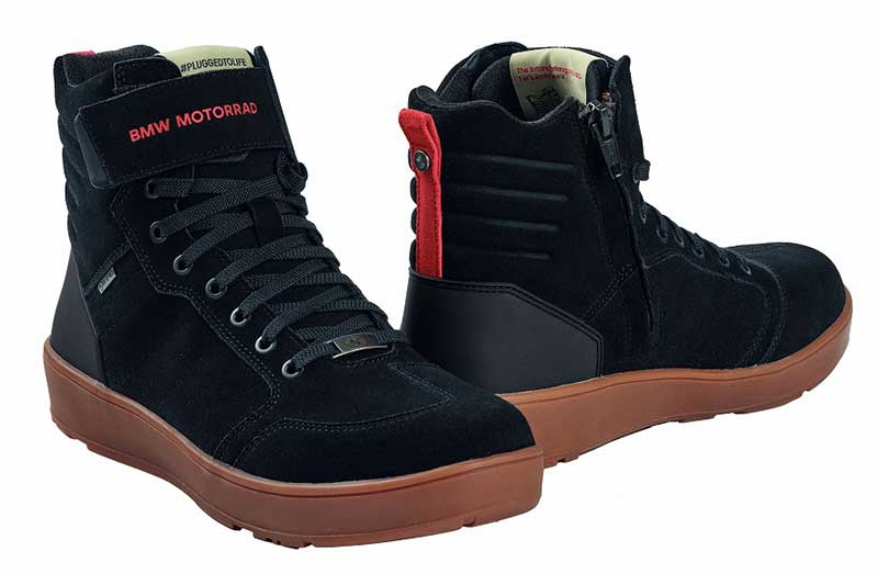 【BMW】2025年冬の新作アイテムが登場！ 冬ライドを支える新作ジャケット＆防寒ギア8選 記事7