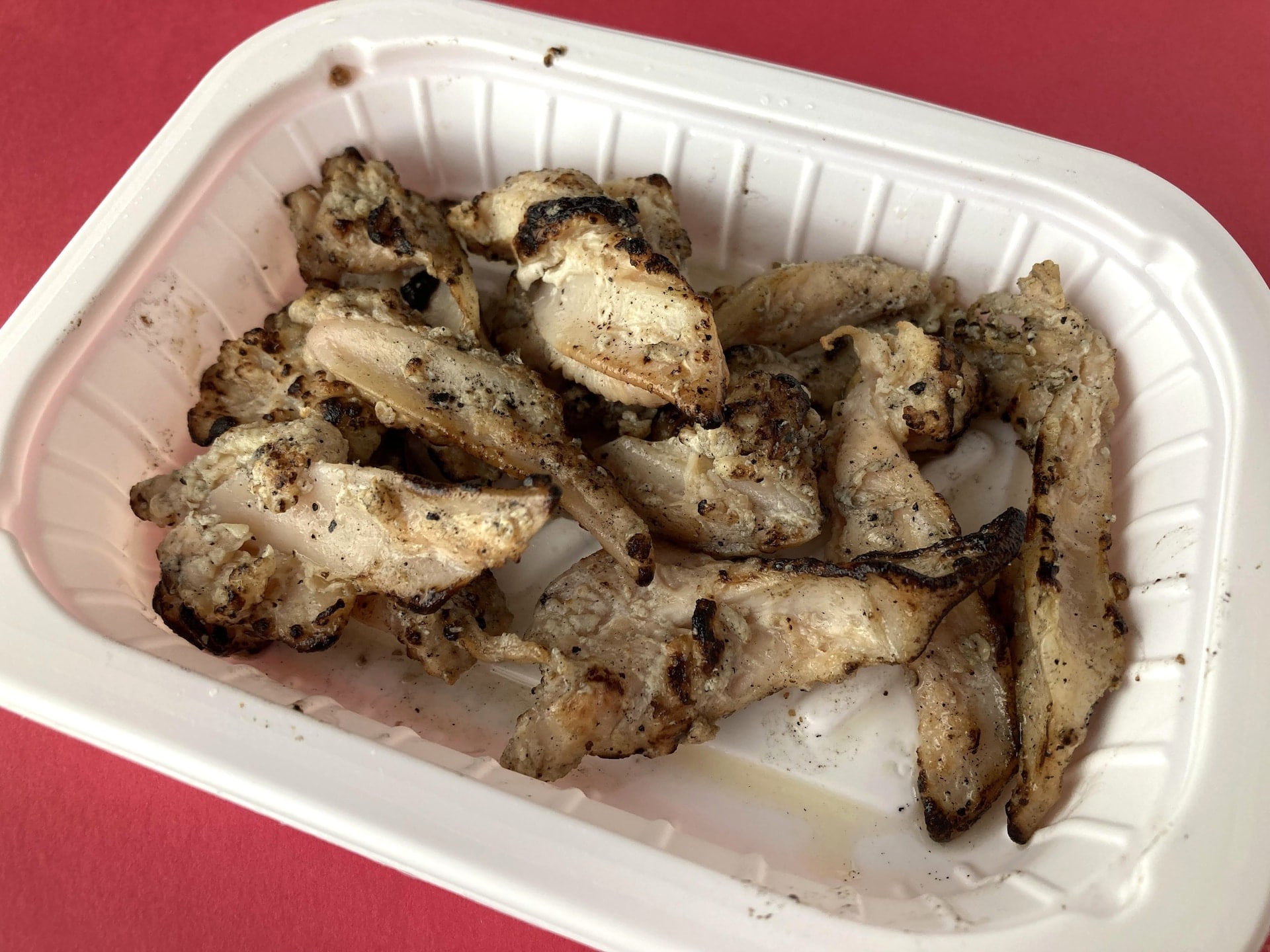 コリコリ美味しい！肉感もあってGOOD！【セブン】「炭火で焼いたやげん軟骨」