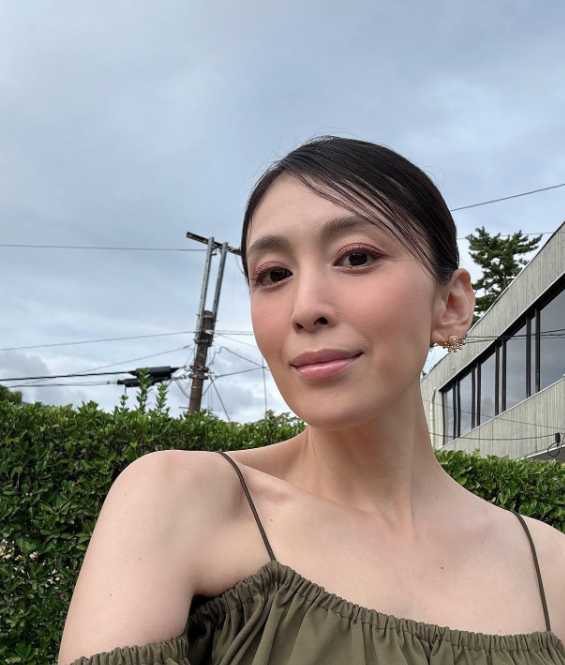 Instagram:雛形あきこ(@akiko_hinagata)より