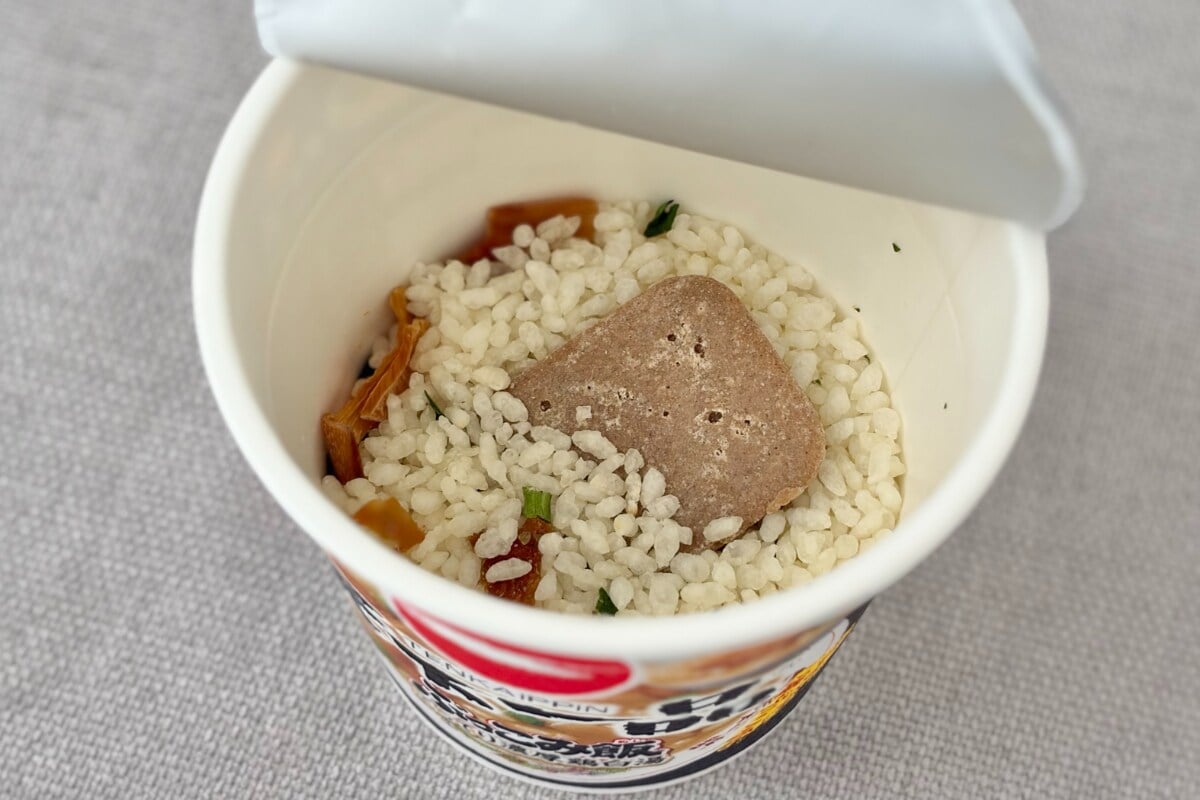 「想像以上」「大満足の逸品」【日清】あのジャンクな味を再現した新商品