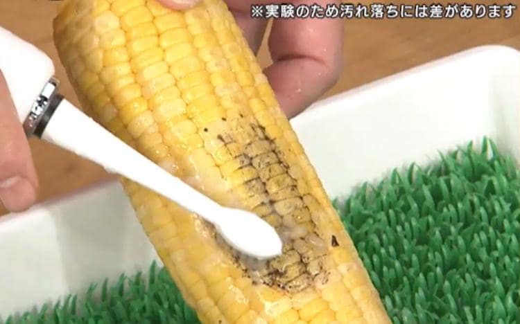 歯がツルツルに!進化した「ハイブリッド口腔洗浄器」で、隙間汚れがゴッソリ!?