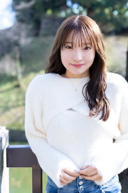 里仲菜月