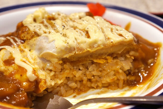 何重にも層をなす断面