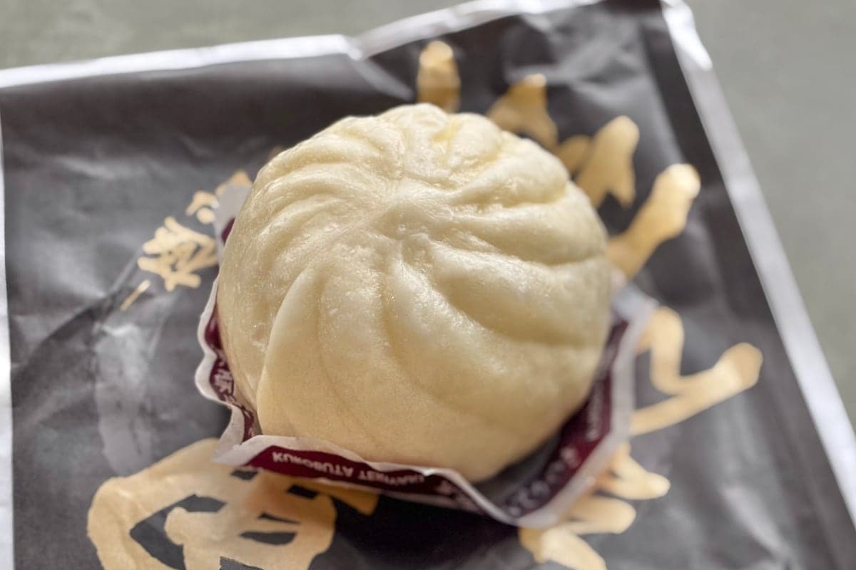 甘辛な濃厚ソースがうまぁ！【ファミマ】の限定中華まんは食べて損なし