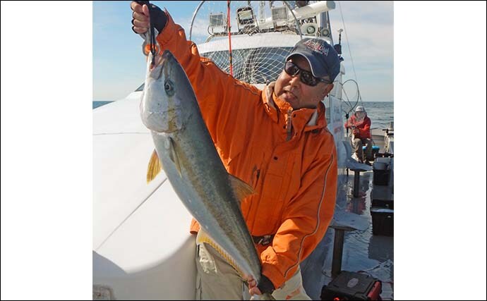 第二大福丸での落とし込み釣りでヒラマサ6尾＆良型マダイを手中【福岡・大島】探見丸でベイト層を攻略