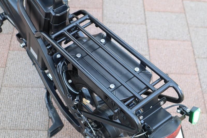 免許不要のママチャリ型「こがない自転車」MOPERO