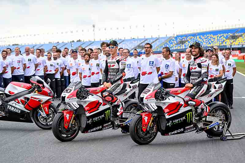 【ヤマハ】伝説のカラーが蘇る! 創立70周年を記念し白×赤の「YZR-M1」で MotoGP 参戦 記事3