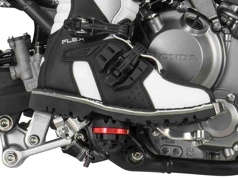 ツーリングから林道まで対応、ダートフリークから WR125R用「アドベンチャーアーマーハンドガード／フットペグ」発売 記事17