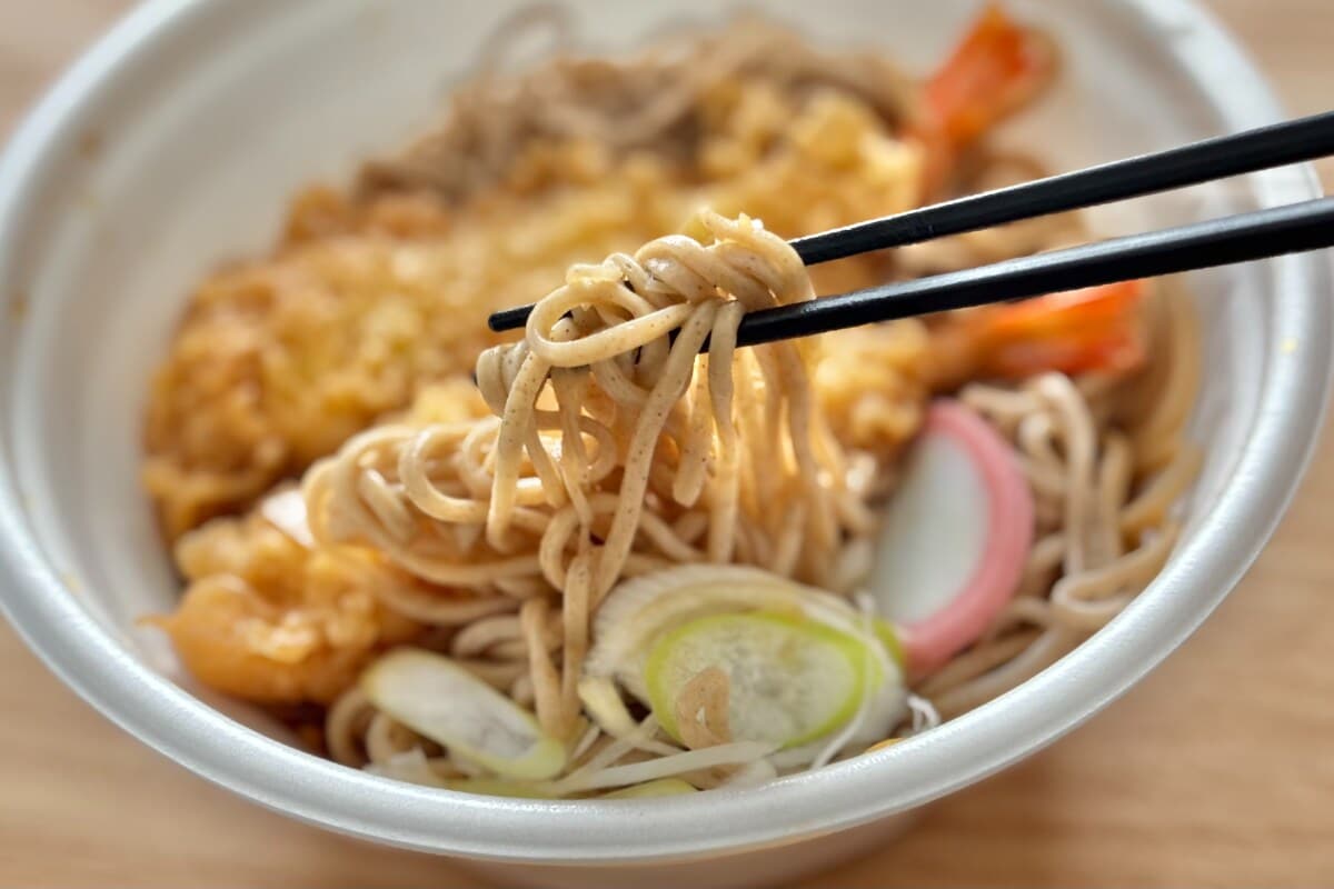 海老がぷりっぷり！【ファミマ】年越しに絶対食べたくなる味が登場中