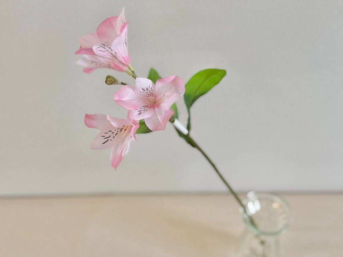 セリアのおすすめ造花10選！高見えでインテリアにもぴったり
