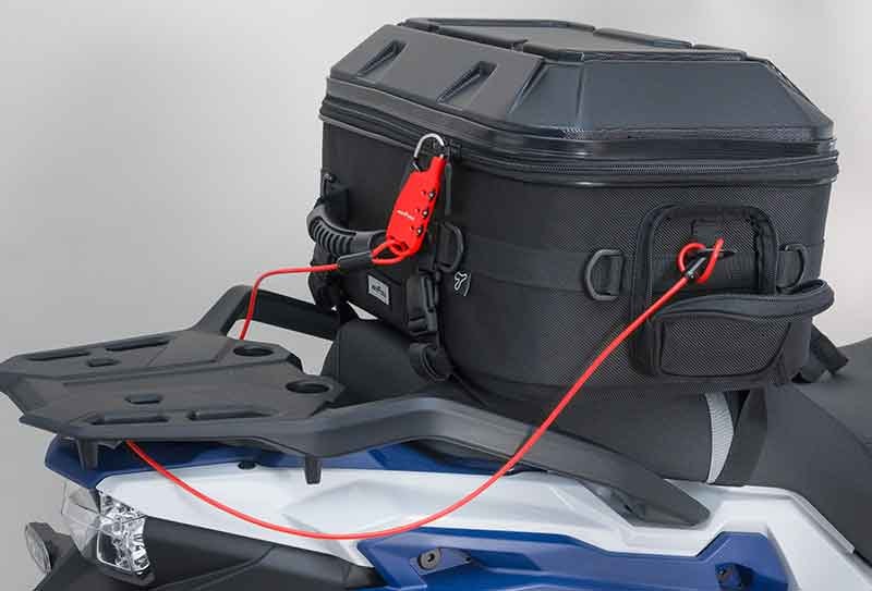 シートバッグの盗難対策に! タナックスから「車載バッグ専用ワイヤーロック」2タイプが登場 記事5