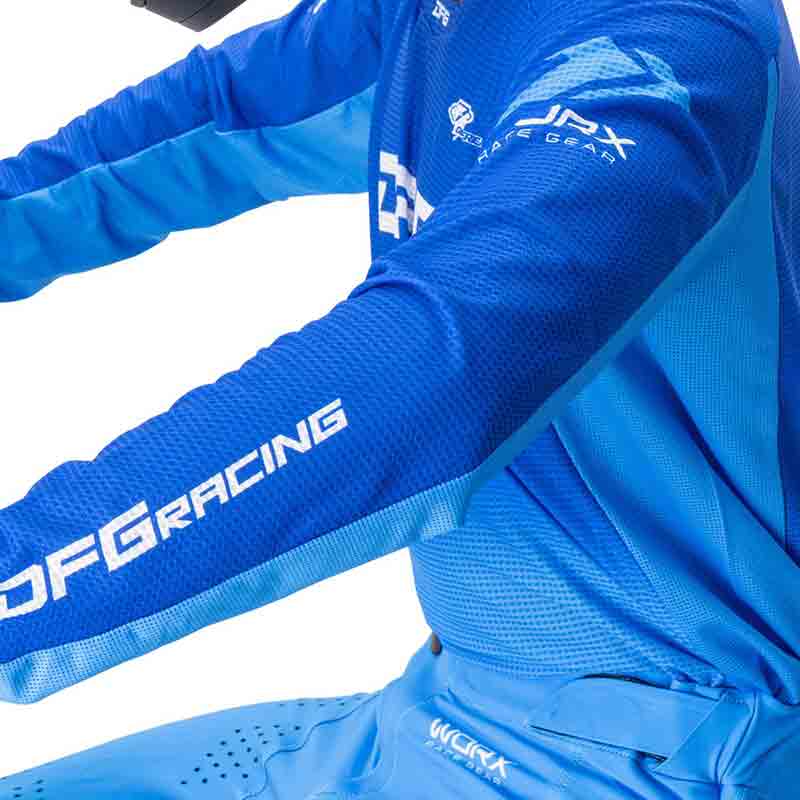 レーシングモトクロスジャージ「ワークスジャージ トーン ブルー」がダートフリークから発売 記事1