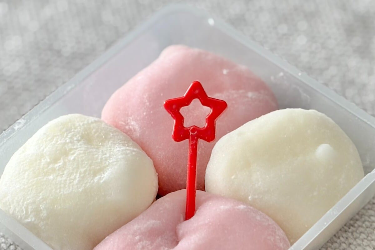 どっちの味が好み？【セブン】に見た目もおめでたい和菓子が登場中です