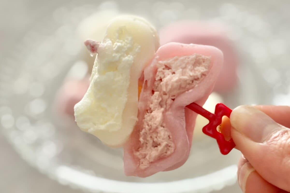 どっちの味が好み？【セブン】に見た目もおめでたい和菓子が登場中です