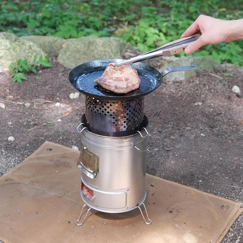【シリーズ累計4万台突破】地面への熱ダメージを約40％削減！新型二次燃焼ストーブ「tab.缶ストーブEX」2025年10月10日発売