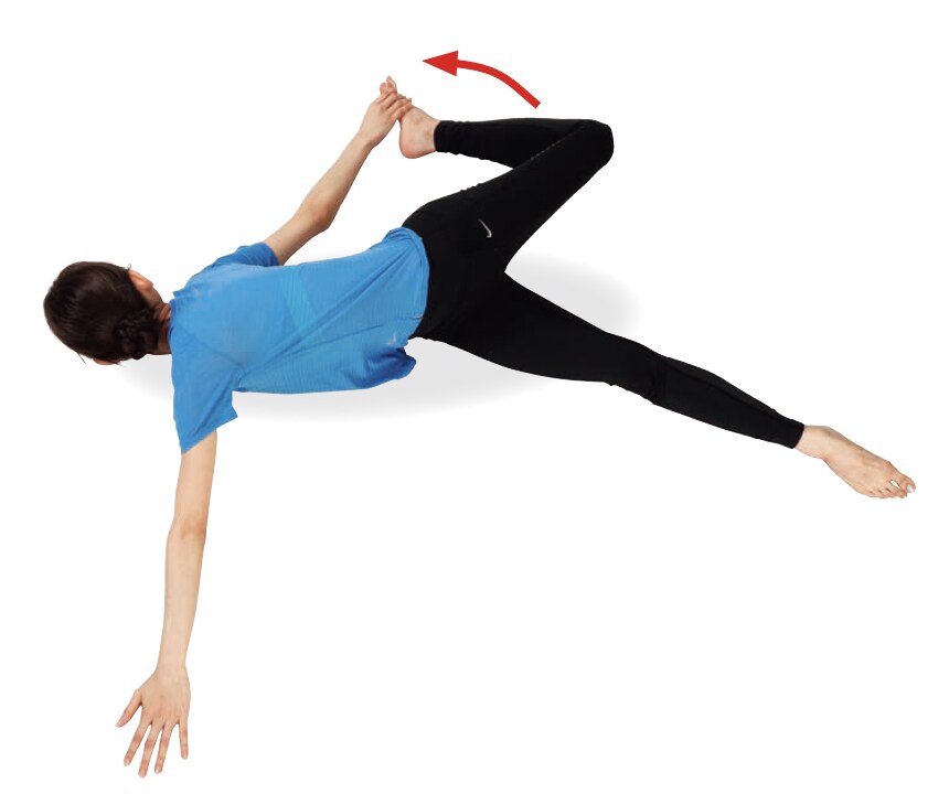 うつ伏せ胸椎ねじり ストレッチ体操のやり方 手順2【背骨コンディショニング】