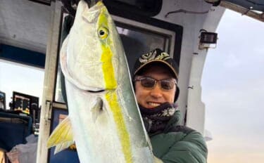 「初めての泳がせ釣りで大型青物ヒット!」80cm4.2kgブリをキャッチ【北九州】