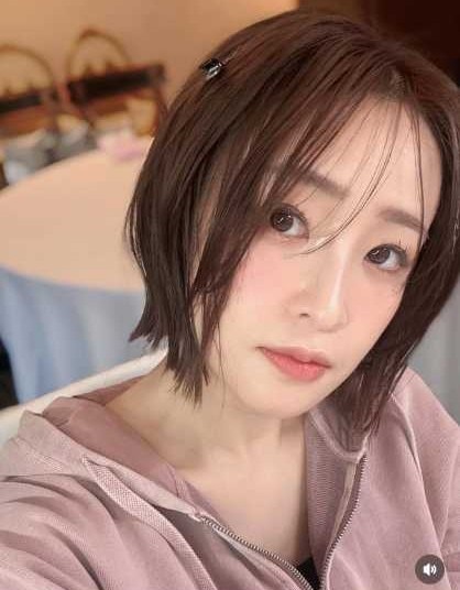 Instagram:大沢あかね(@oosawa_akane.official)より