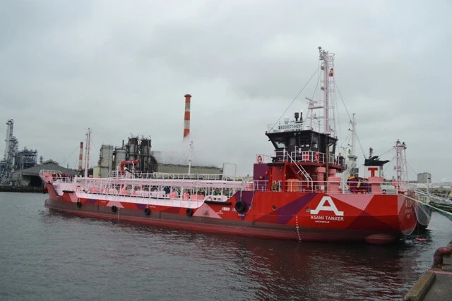 昨年は「船不足」が一大投資テーマになった。昨年の新春対談で紹介した名村造船所、寺崎電気産業は株価が2倍になった（写真はイメージ）