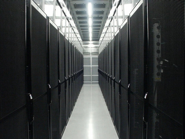 AIの高速データ処理に欠かせないデータセンター。昨年の対談でも話題に。長らく投資テーマとなりそう