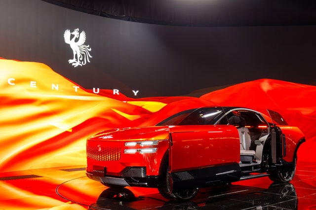 トヨタ センチュリークーペ　ジャパンモビリティショー2025に降臨して話題を呼んだセンチュリークーペ。日本の象徴カーが＂ブランド＂として走り出した