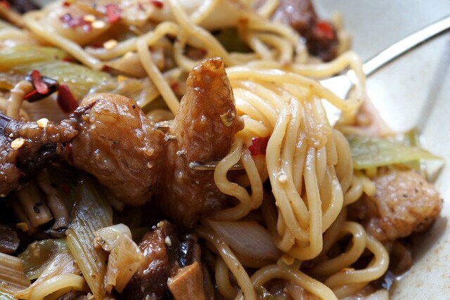 脂身と麺の相性がすごい