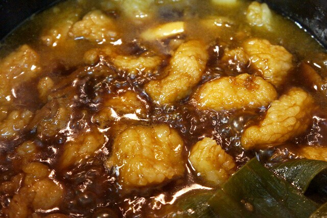 そんな肉をぐつぐつと