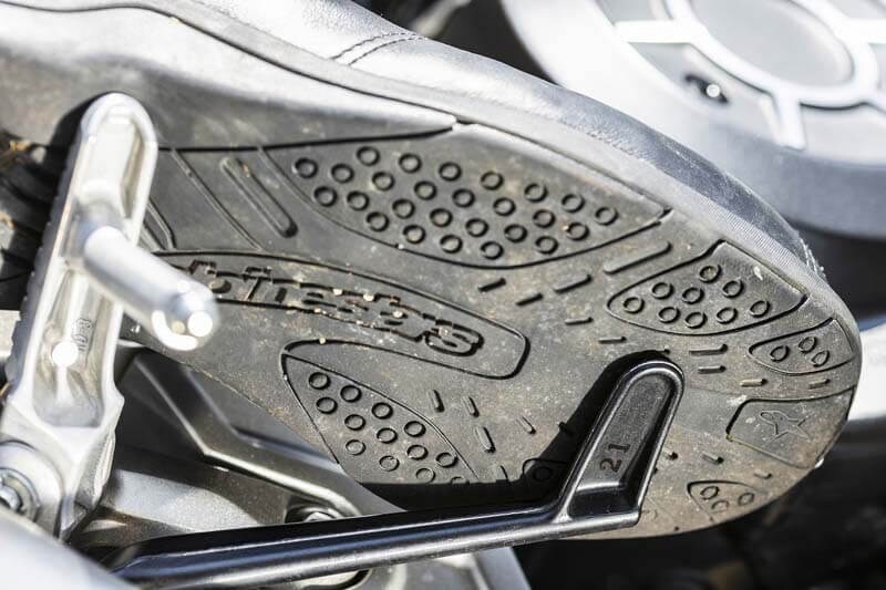 今日から使えるライディングテクニック実践講座【最新版 スマテク2.0】5.Uターン(1)低速バランスの奥義(動画あり) 07