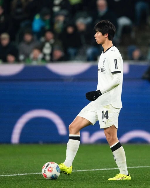 今冬、ボルシアMGに移籍した高井。「この冬の移籍選手で最もクラブから期待されている日本人選手です」(ミムラ氏)