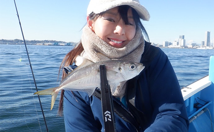 「東京湾バチコンアジングが面白い！」25cm級アジの入れ食いを堪能【渡辺釣船店】