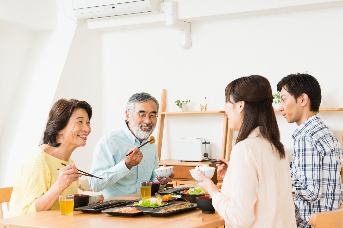 叔父に1000万を貸した結果、家族関係が「ぎこちなく」……世帯年収700万・35歳男性に募る不安と不満