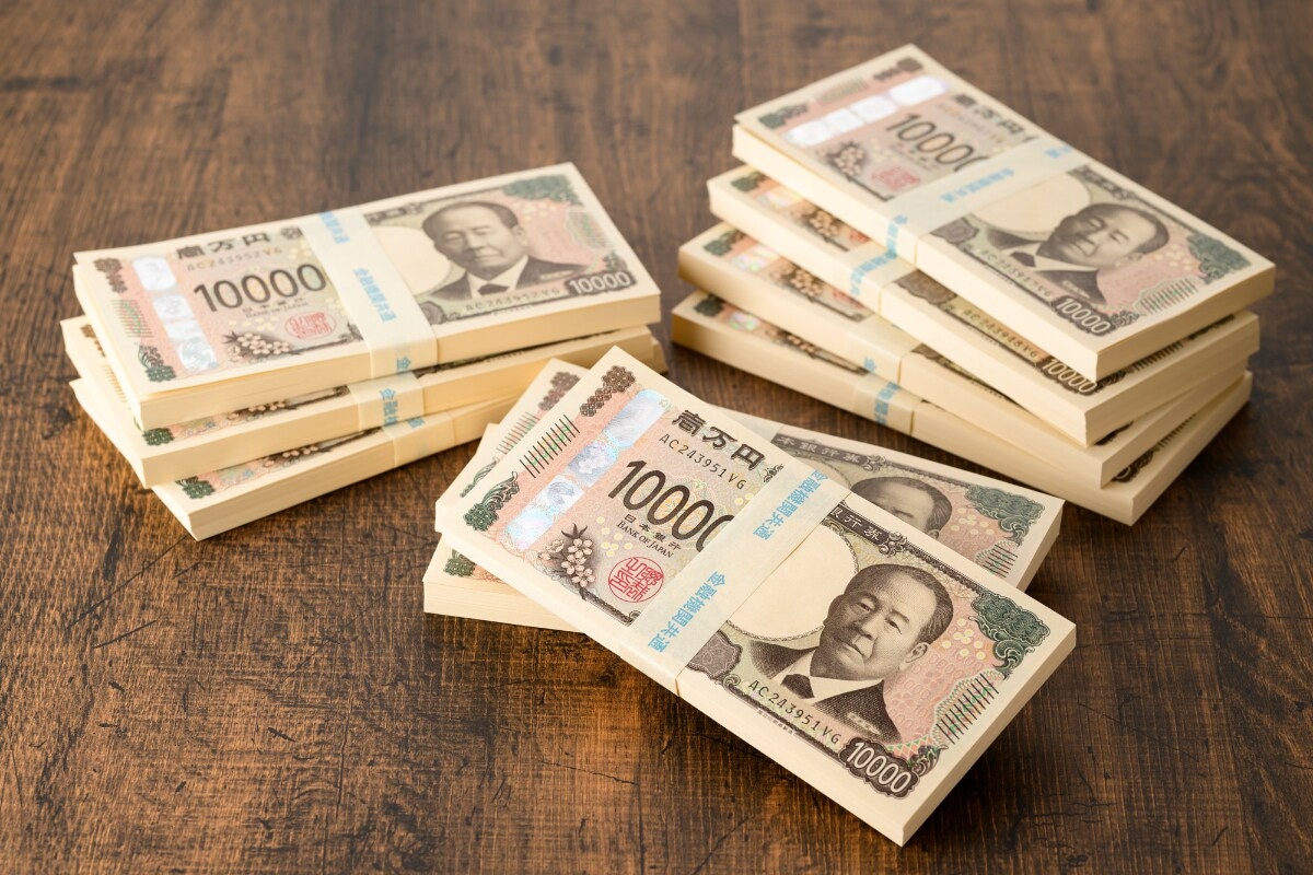 叔父に1000万を貸した結果、家族関係が「ぎこちなく」……世帯年収700万・35歳男性に募る不安と不満