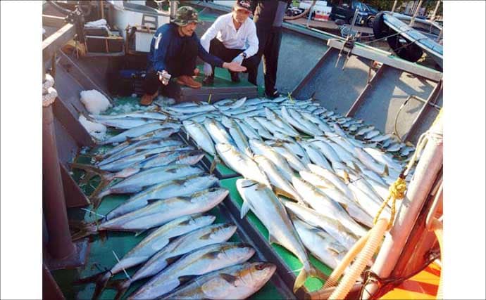 【沖釣り釣果速報】芦屋沖の落とし込み釣りで100cmヒラマサ浮上！船中青物57匹の爆発劇（福岡）