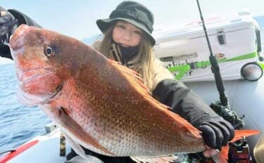 女性のゴムボートアングラーに聞いた「100%自力で釣る」魅力とは？