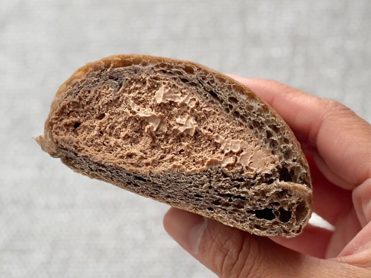 「食べているというより飲んでいる感覚」【ローソン】の濃厚ふわもちパン