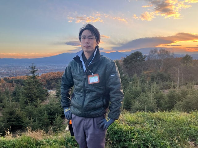 櫻井氏は、猟銃を用いたクマやイノシシの捕獲・駆除を担当し、市民の安全を守る現場の最前線に立つ