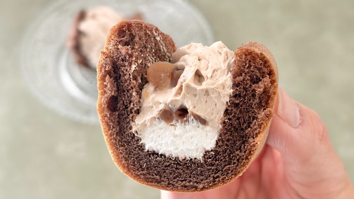 栗の甘みとココアが混ざり合う！【ファミマ】の新作は高級感があって美味