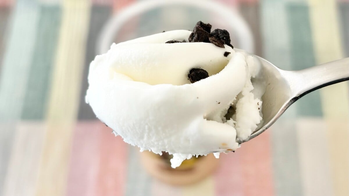 人気モノ同士の最強タッグ！？【ファミマ限定】コテコテ味のコラボアイス