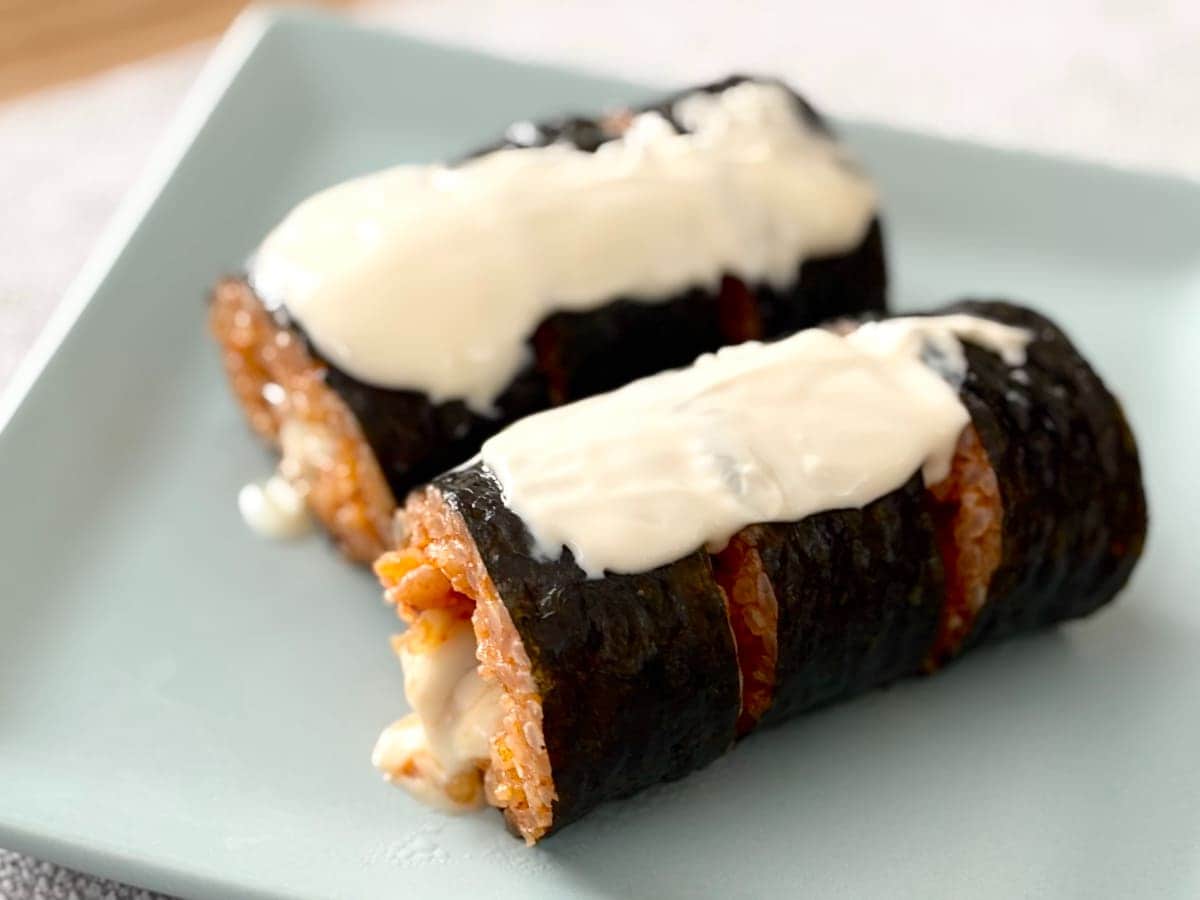 とろけるチーズとコチュジャンがクセになる!【ローソン】のキンパを実食