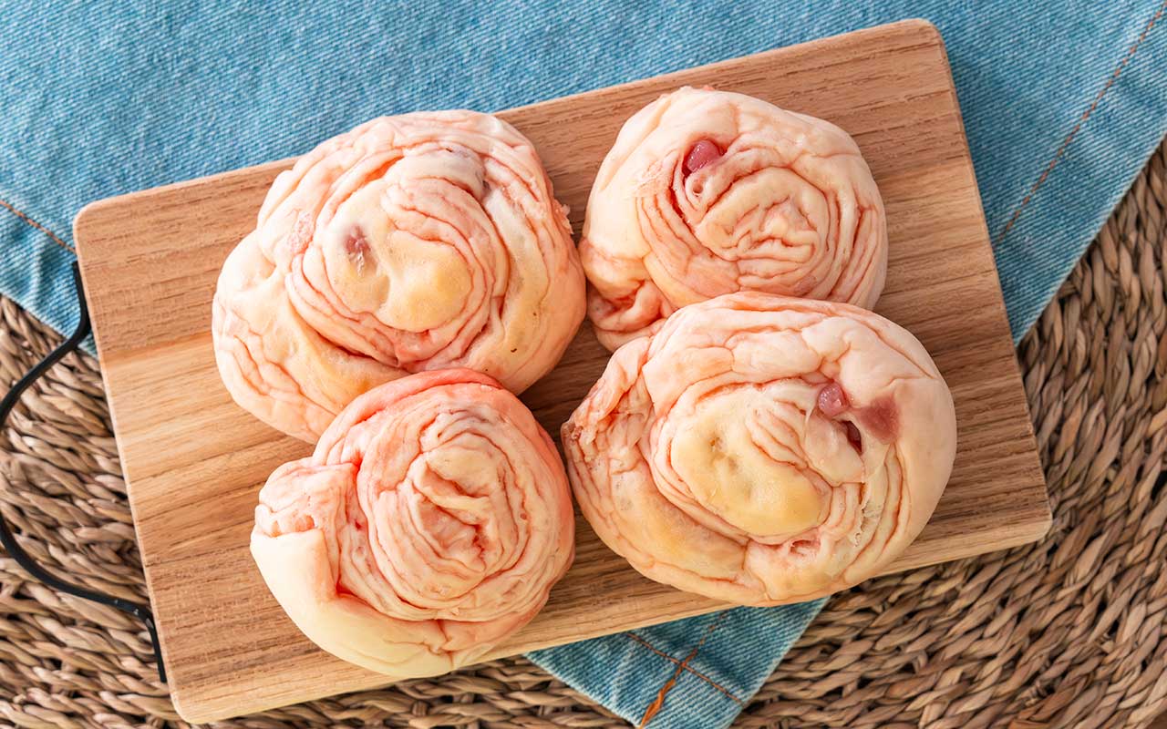 本当にパンなの?1個42円【セブン】新発売の菓子パンの魅力とは?