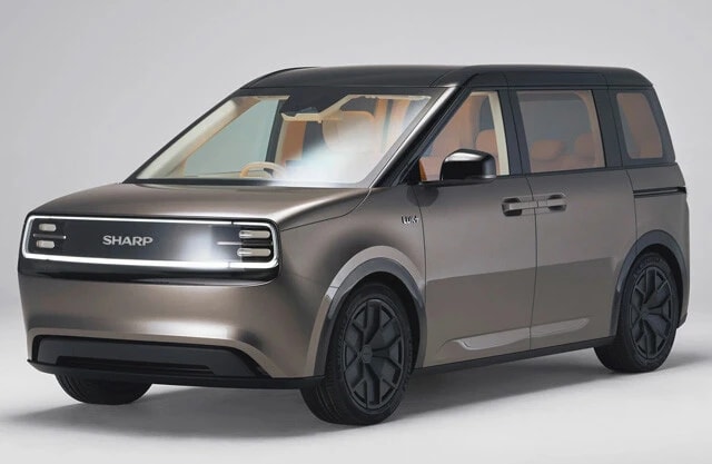 【第9位】シャープ LDK＋　走るより止まっている時間が主役。家電発想で生まれた、動くリビング空間。果たして需要はあるか!?