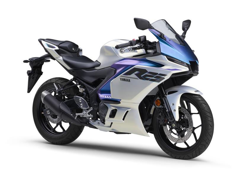 モビリティのカラーデザインコンテスト「オートカラーアウォード2025」グランプリは、ヤマハ発動機株式会社「YZF-R3/YZF-R25」のマットパールホワイトに決定!