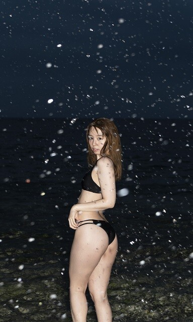小池里奈デジタル写真集『昨日の私と。～prologue～』（撮影／熊谷直子）